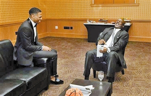 替补席的指 替补席的指